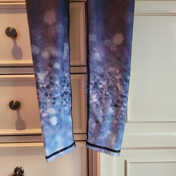 Sol and Mane Leggings Size Small Midnight Navy - Picture 6 of 7